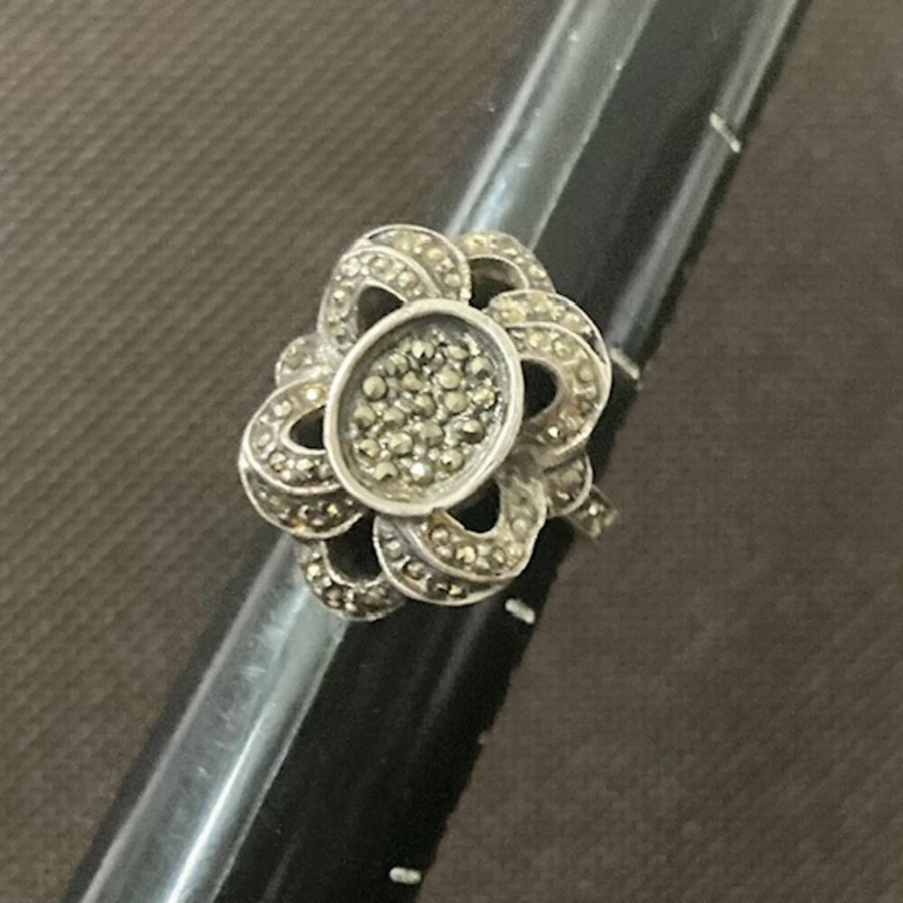 925 Sterling Silver Vintage Genuine Marcasite Ring Size 6.5